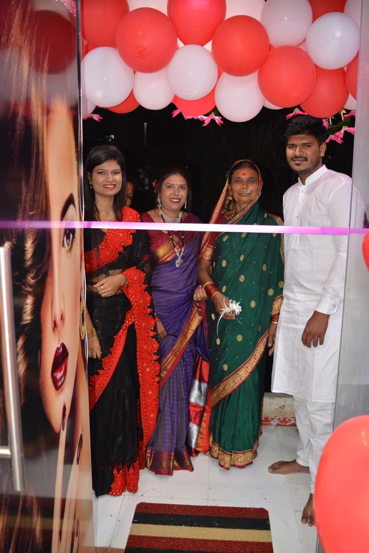 About Kashish Beauty Parlour And Training Center